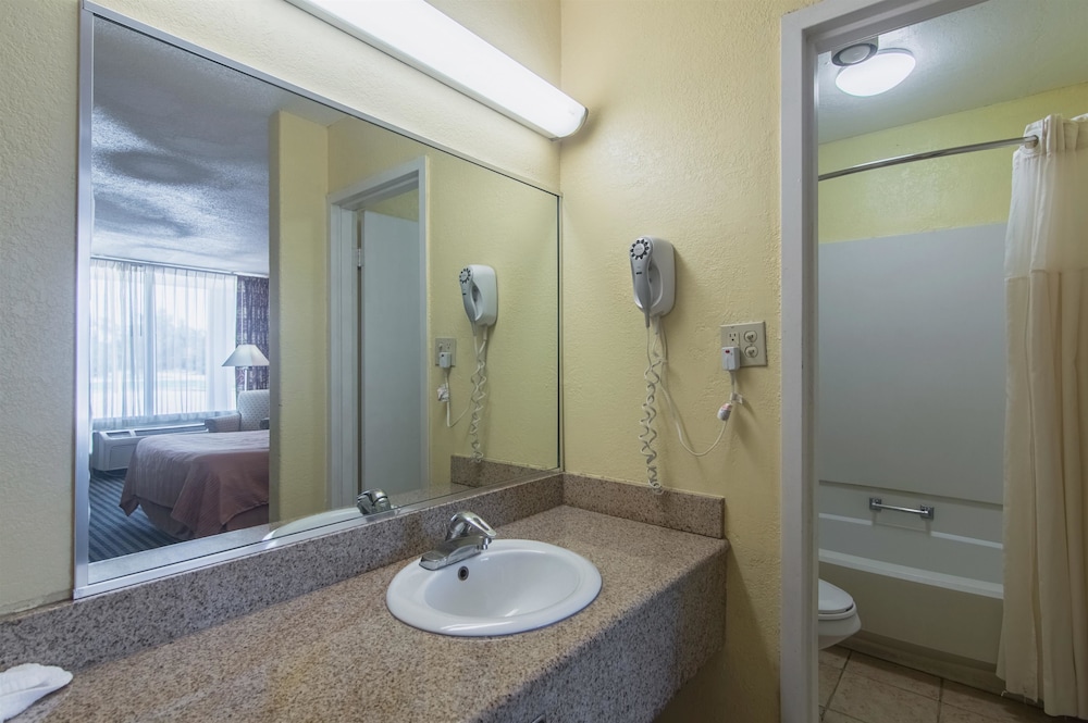 Motel6 Liberal, KS 13/41