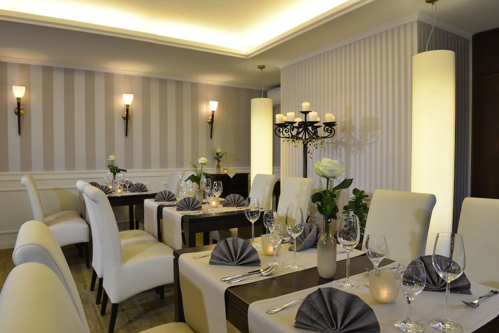 Hotel Caroline Mathilde 50/65