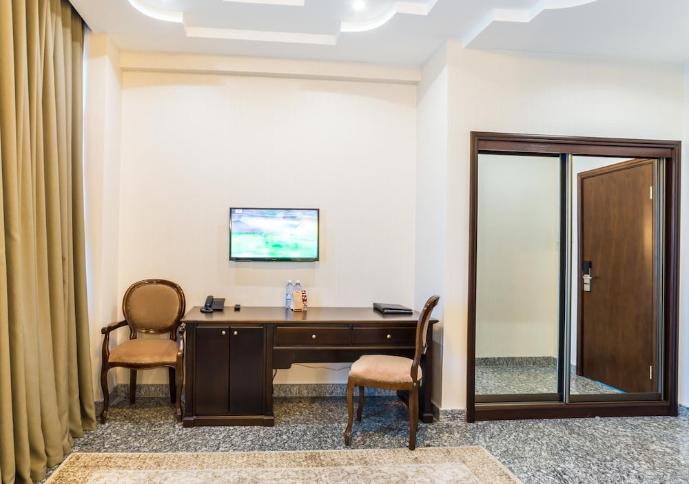 Royal Palace Hotel 26/31