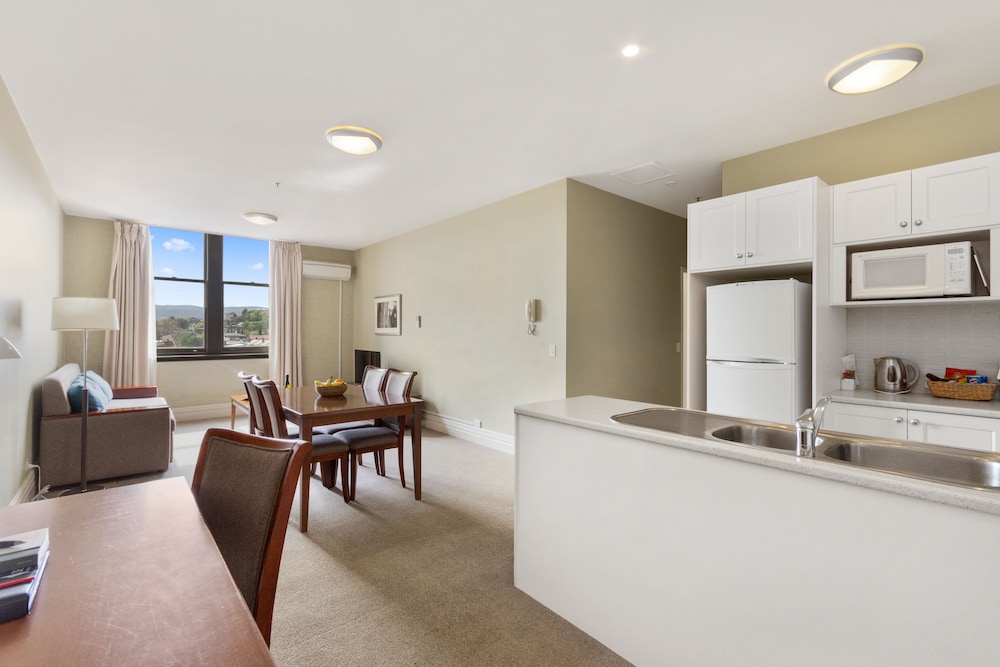 Launceston Central Apartment Hotel 31/51