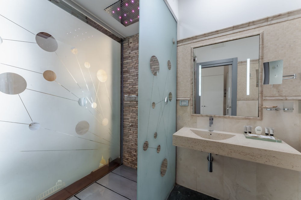 Hotel Trecento 42/50