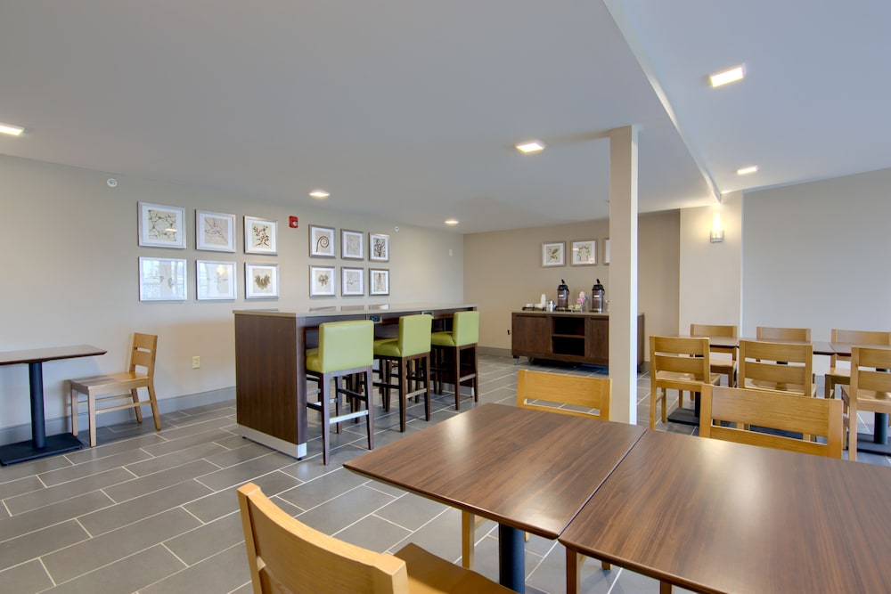 Comfort Inn & Suites Liverpool - Syracuse North 28/41