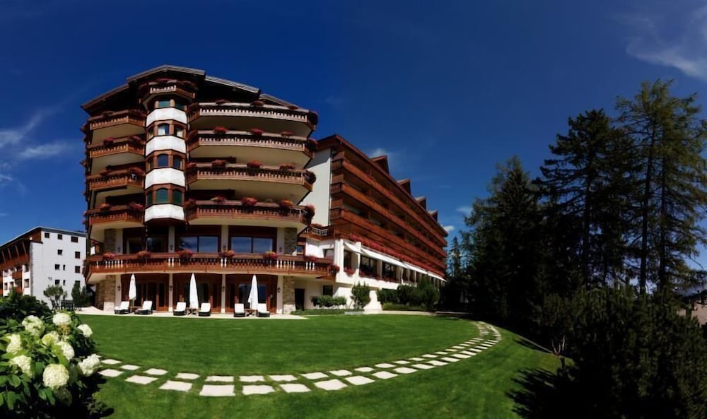 Hotel Royal 2/50