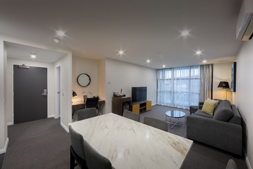 2 BEDROOMS, APARTMENT, BALCONY