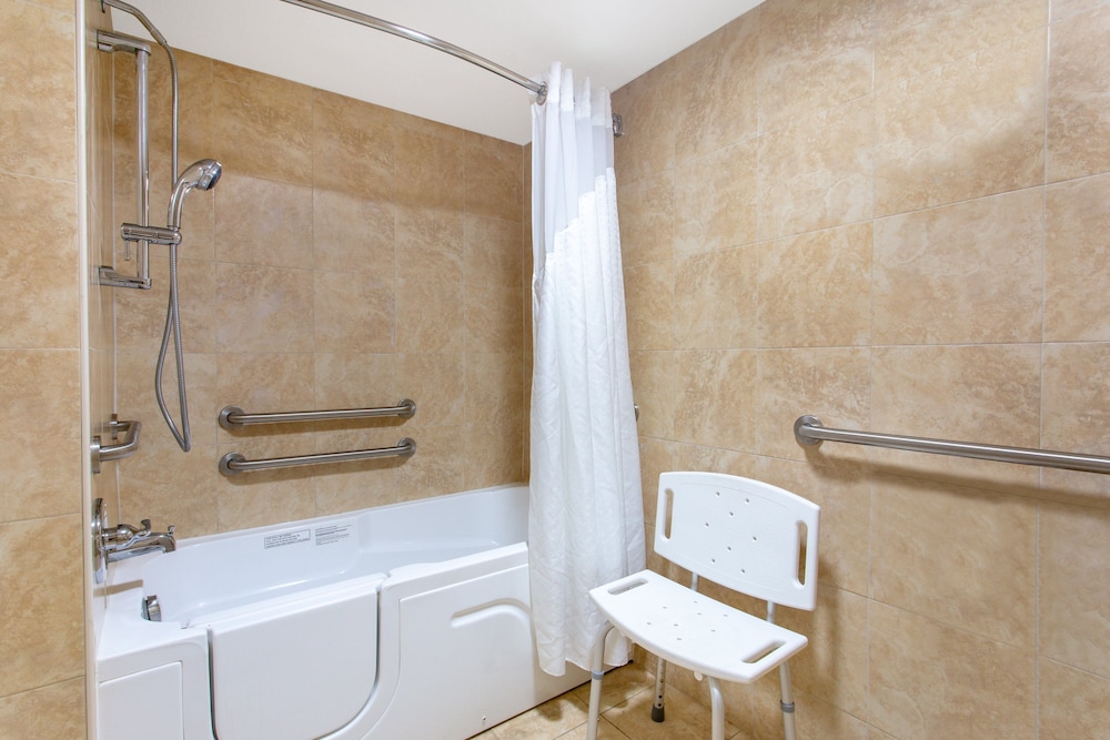 Holiday Inn Boca Raton - North, an IHG Hotel 16/64