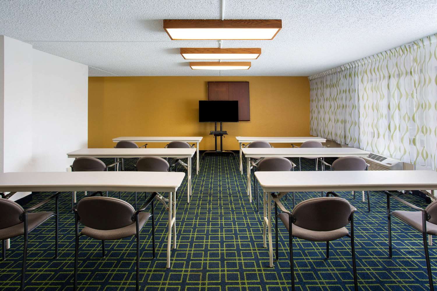 Days Inn by Wyndham Absecon Atlantic City Area 34/39