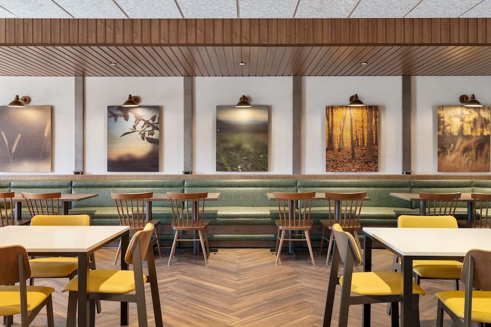 Fairfield Inn & Suites By Marriott Rockaway 18/28