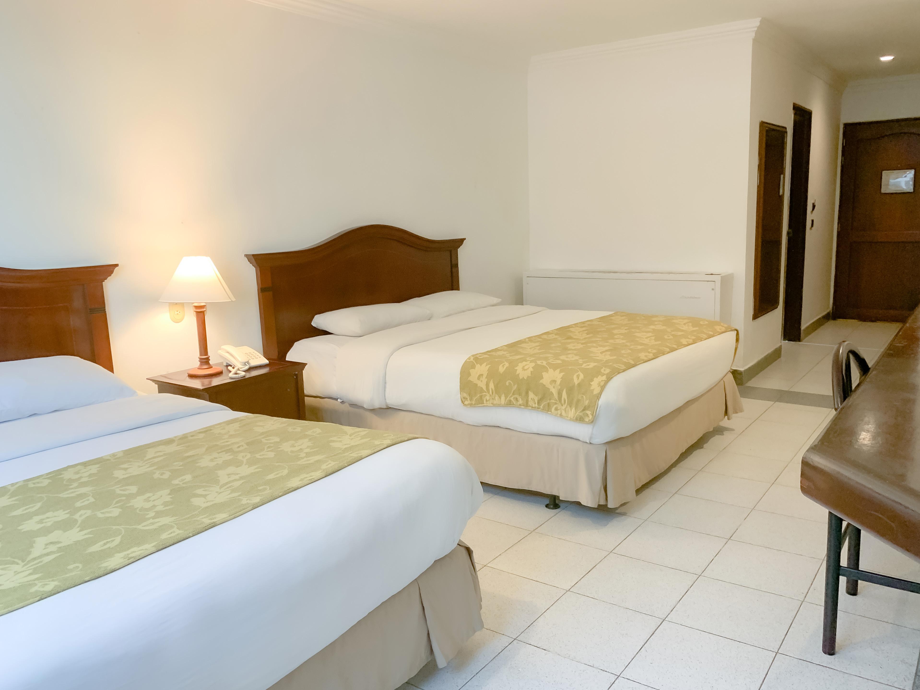 غرفة سوبيريور بسرير مزدوج، Hotel Faranda Express Puerta Del Sol Barranquilla, A Member of Radisson Individuals 2/7