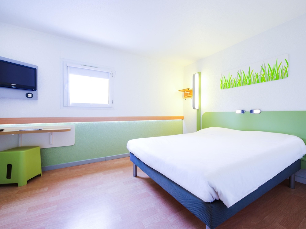 Ibis Budget Pau Est 30/71