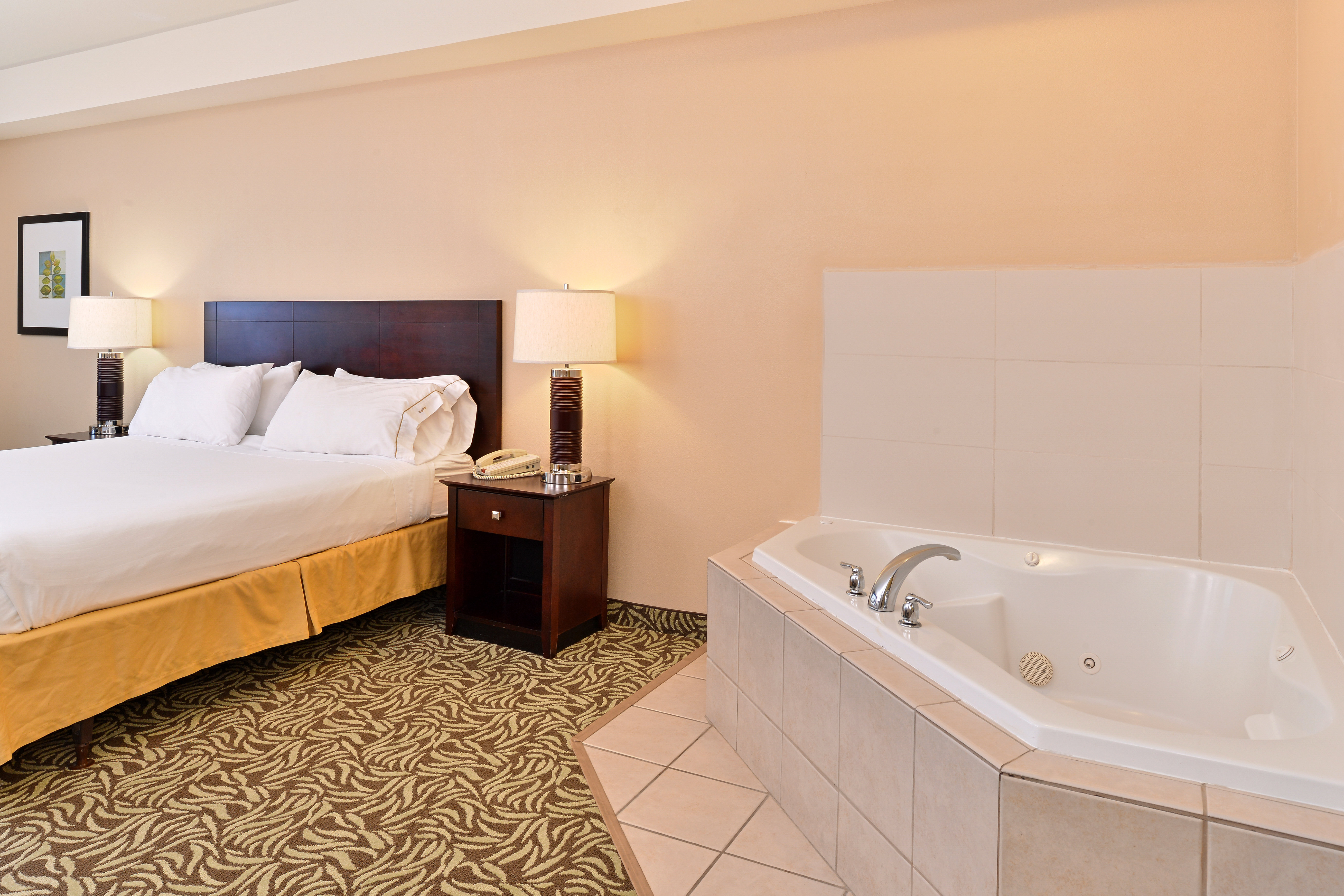Holiday Inn Express Hotel And Suites Fresno River Park Hwy 41 50/50
