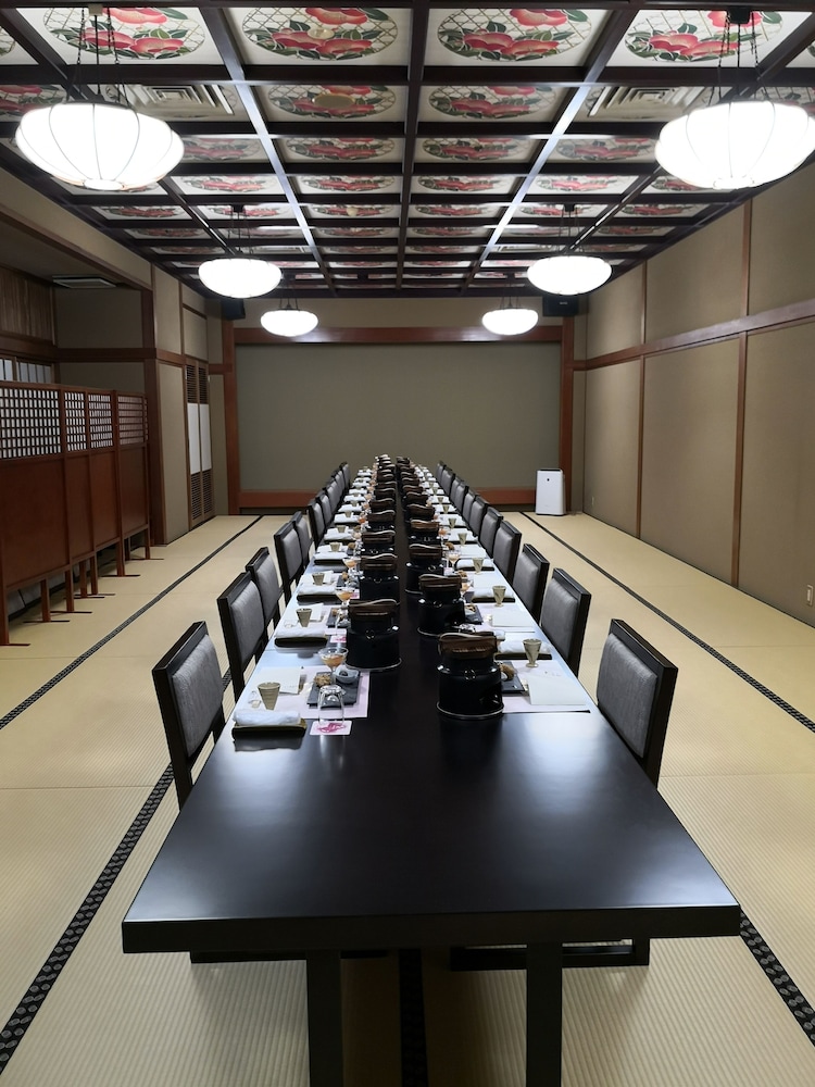 Hanatsubaki 64/67