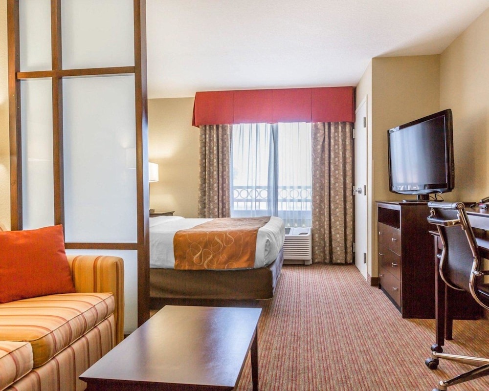 Comfort Suites Blythe, CA 15/49