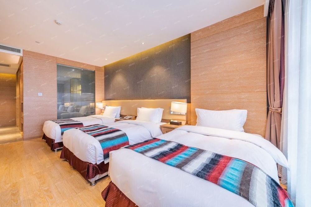 Novotel Huashan 9/50