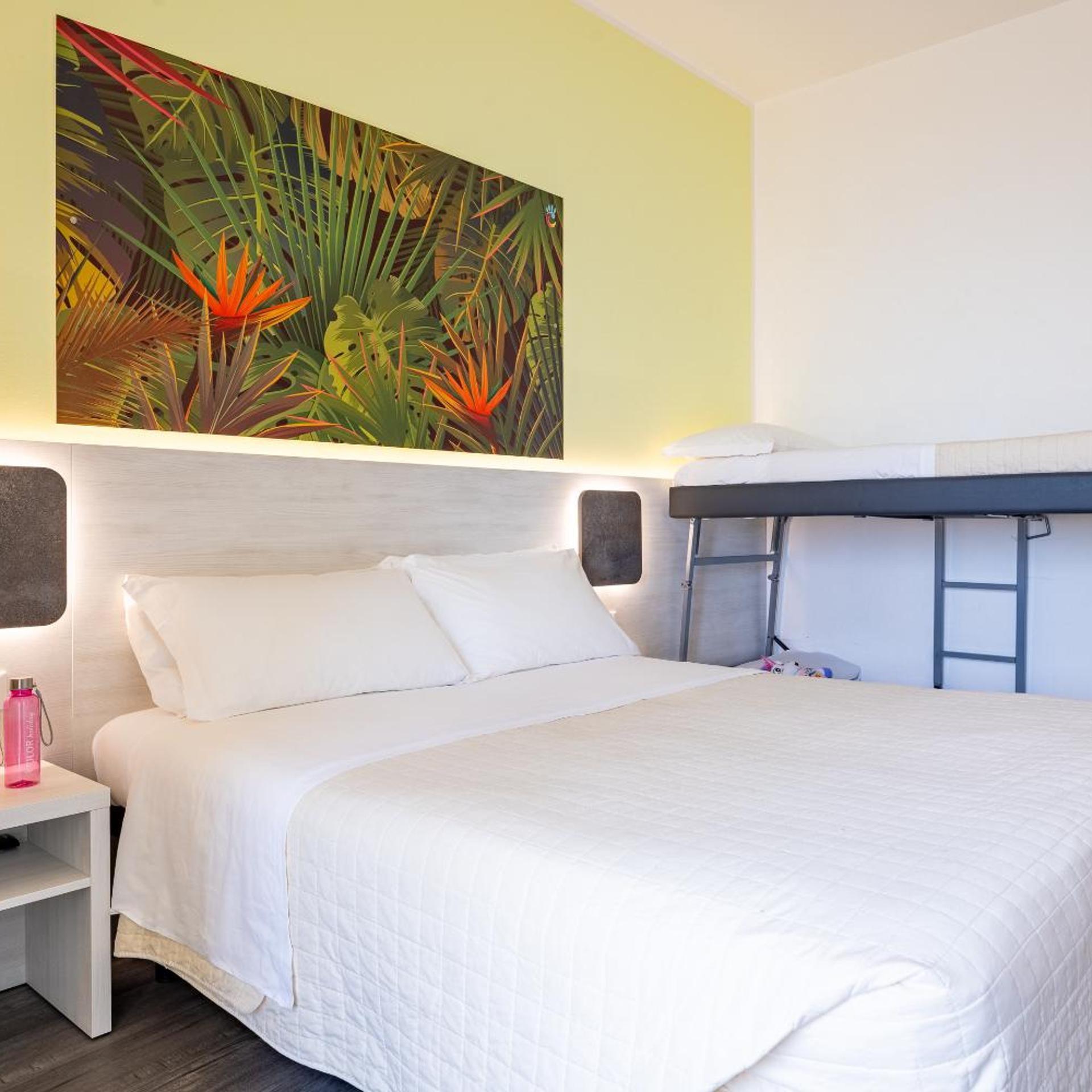 Color Palace Lido Hotel - Family Village 9/30