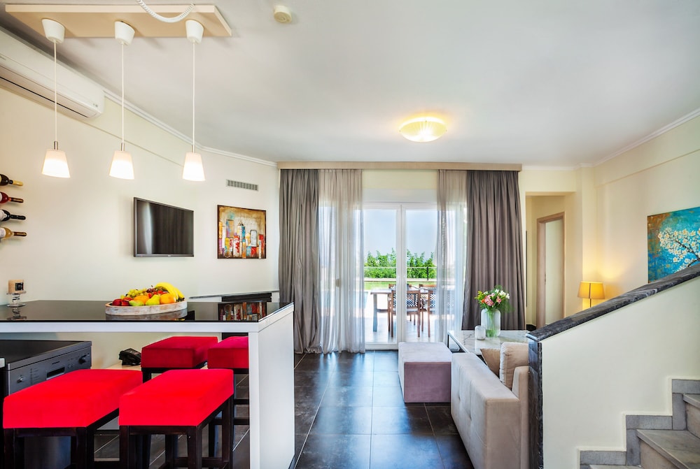 Sunny Villas And Spa 44/50