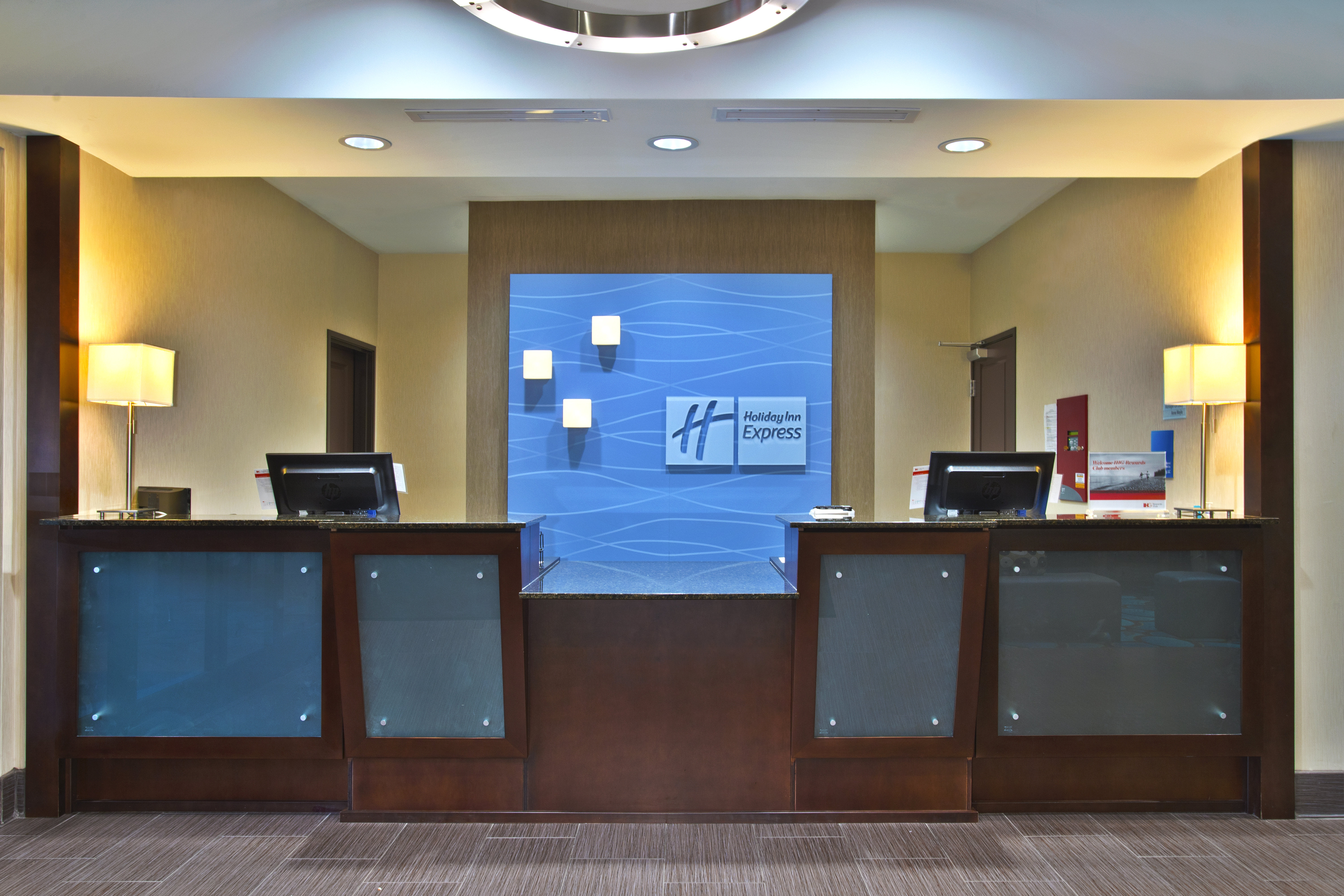 Holiday Inn Express Hastings 4/51