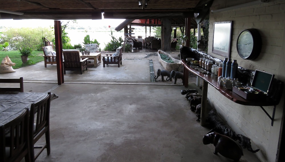 Caprivi Houseboat Safari Lodge 16/23