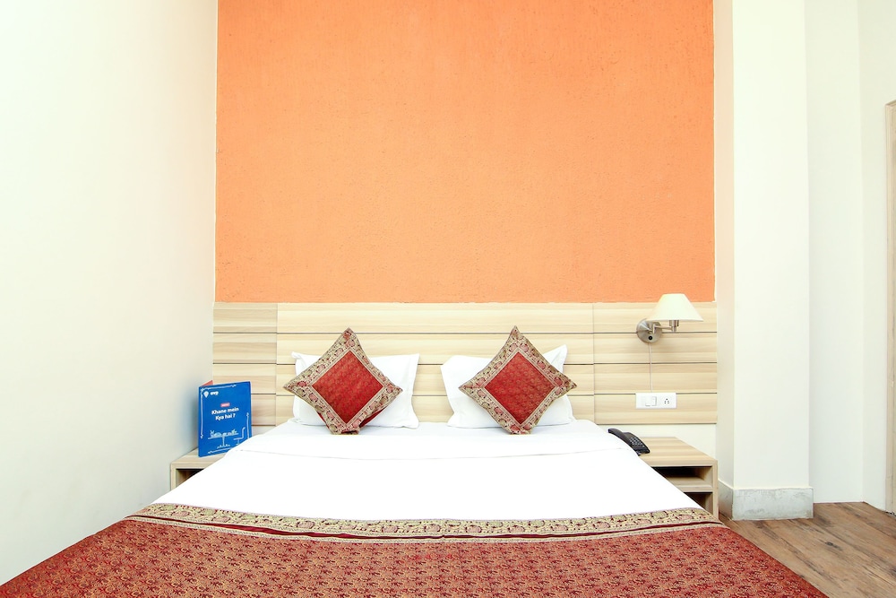Hotel R B International 9/26