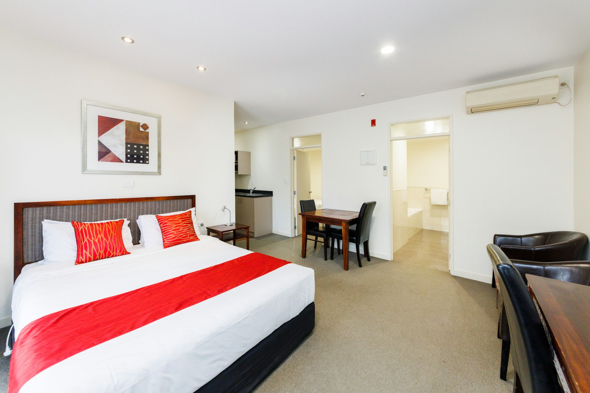 Fitzherbert Regency Motor Lodge 22/46