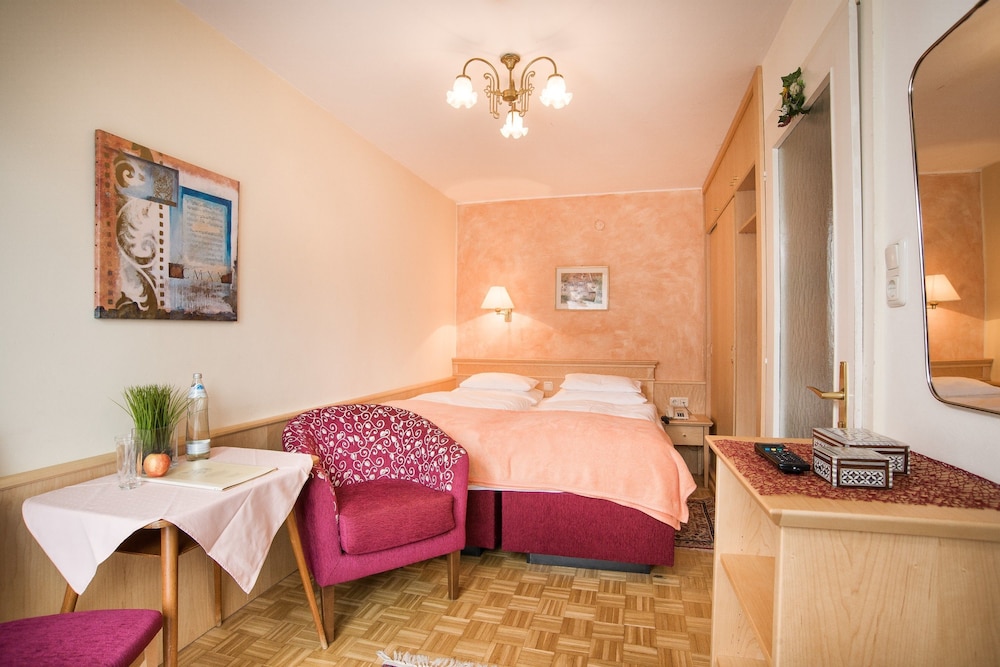 Hotel Alpenblick 24/79