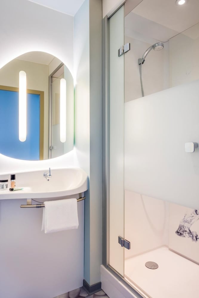 Ibis Budget Clermont Ferrand - Le Brezet - Aeroport 44/48