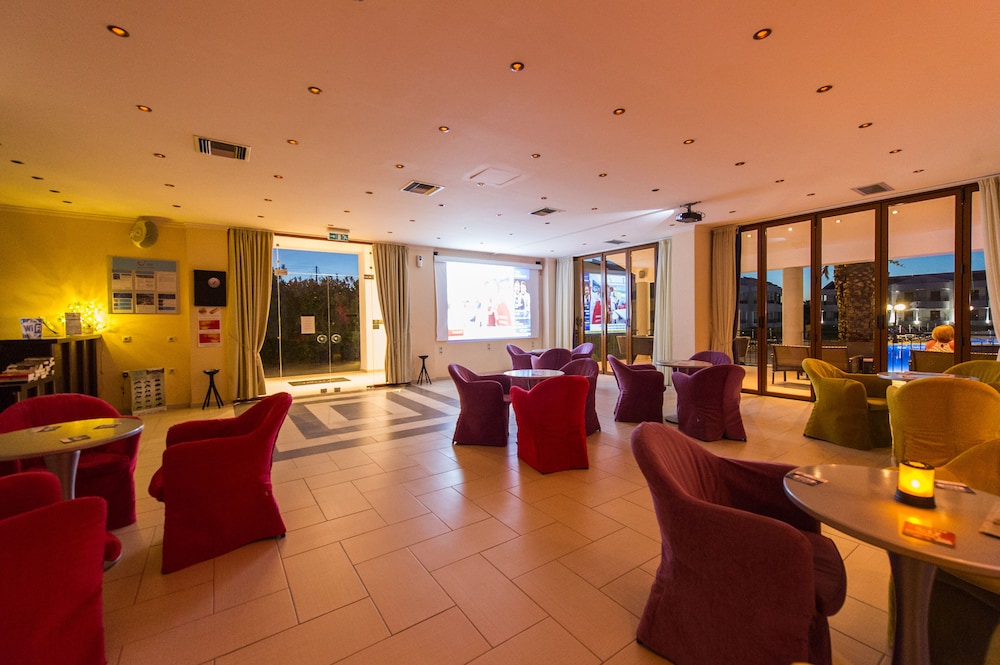 Stemma Hotel 12/68