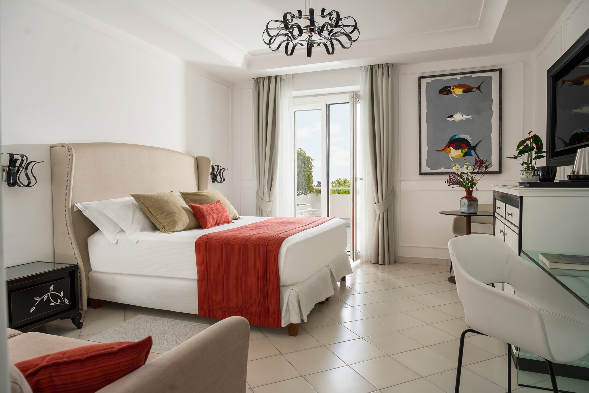 Eden Roc Hotel 24/57