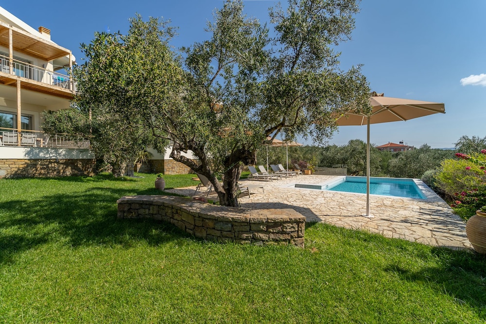 Abelia Luxurious Villas 17/23