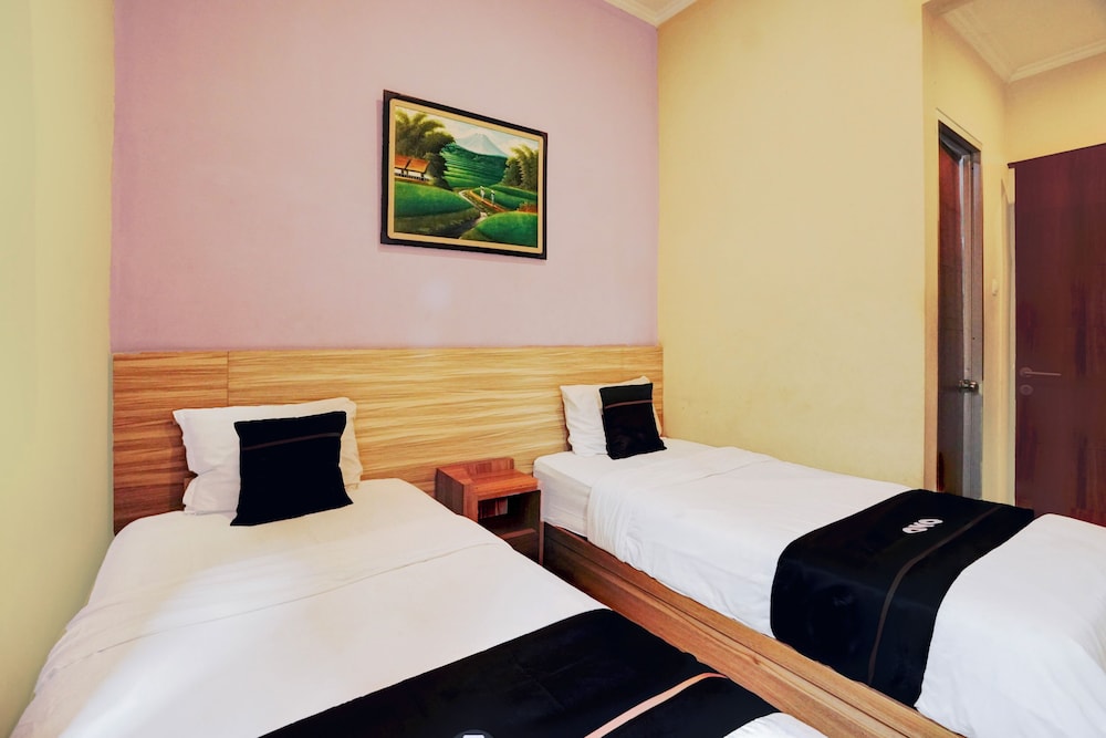 Hotel O Surabaya near Surabaya Town Square formerly Kupang Gunung Residence 21/60
