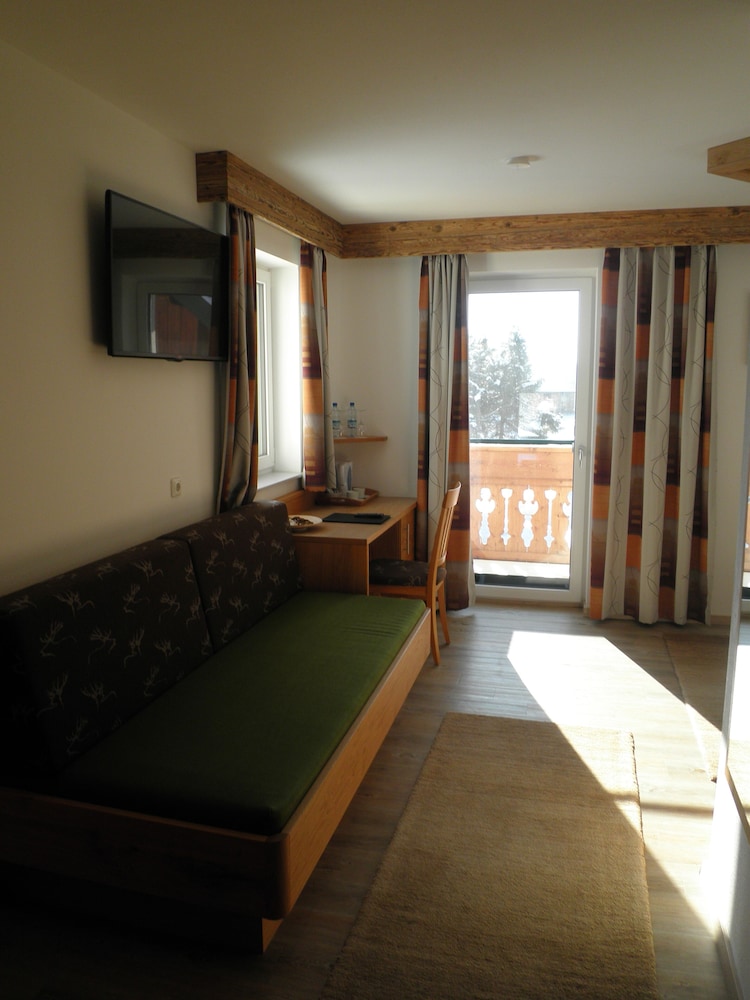 Pension Ballwein 32/50