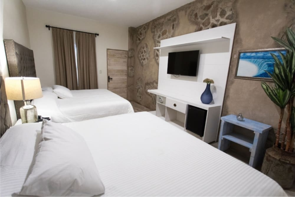 Hotel de Piedra 15/70