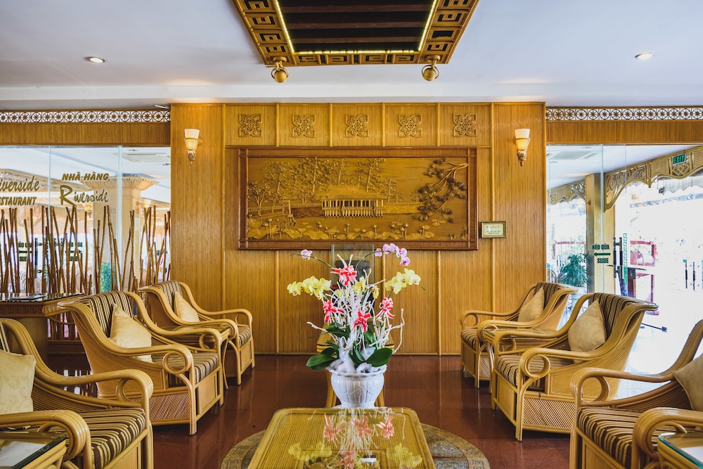 Huong Giang Hotel 49/77