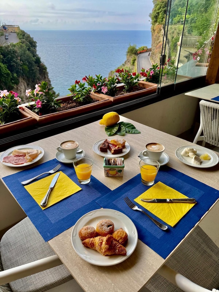La Pergola Hotel 32/49