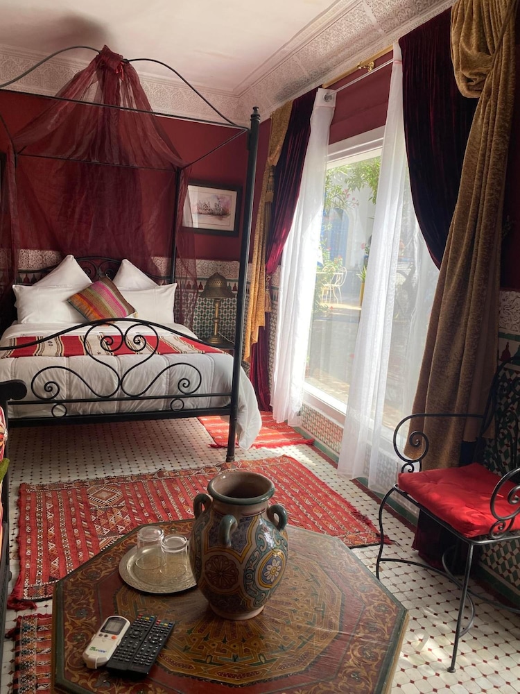 Riad Jean Claude 13/48
