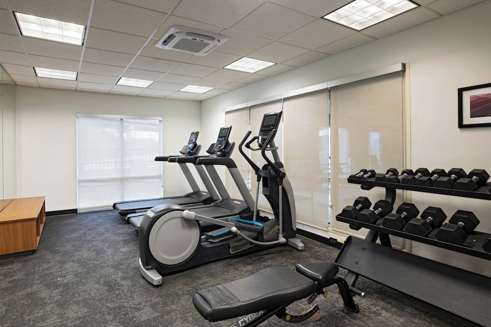 Fairfield Inn and Suites Tulsa South Medical District 25/47