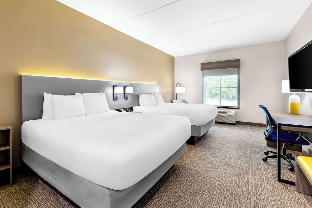 Standard, 2 Queen Beds
