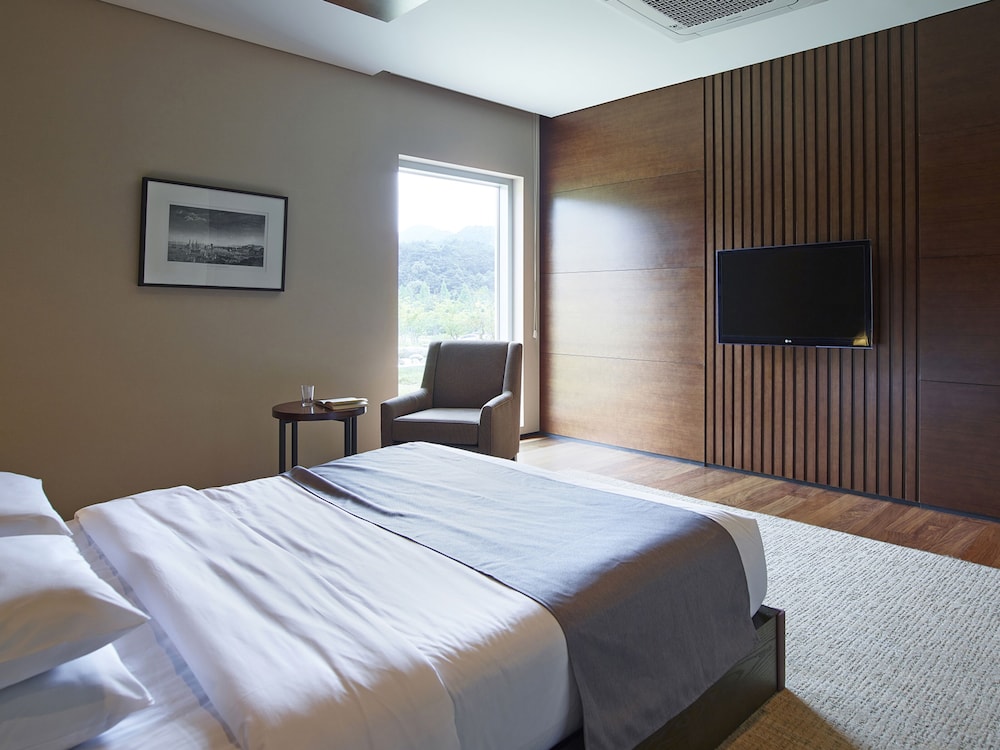 The Suites Hotel Namwon 13/75