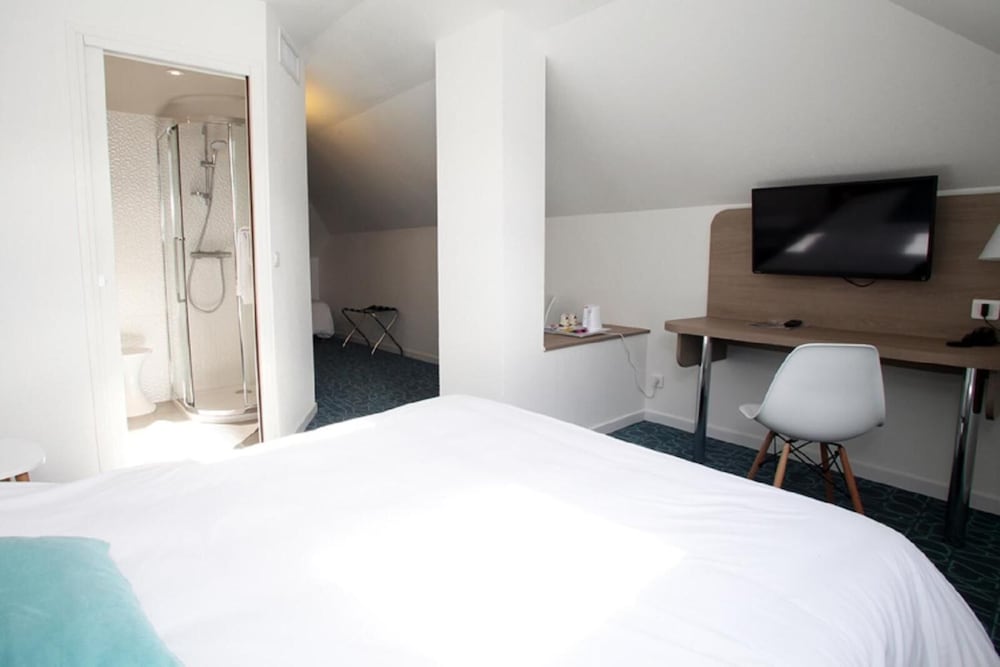HOTEL REVOTEL 25/47