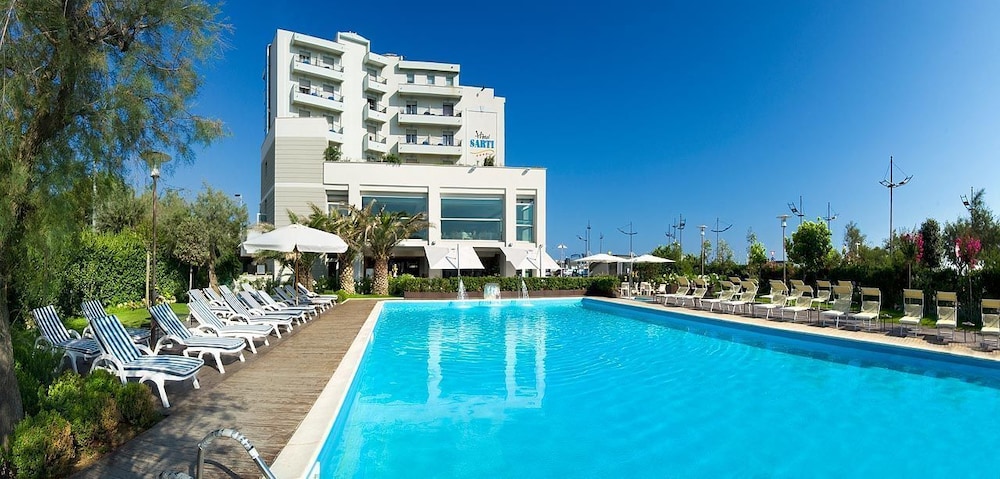 Hotel Sarti 30/32
