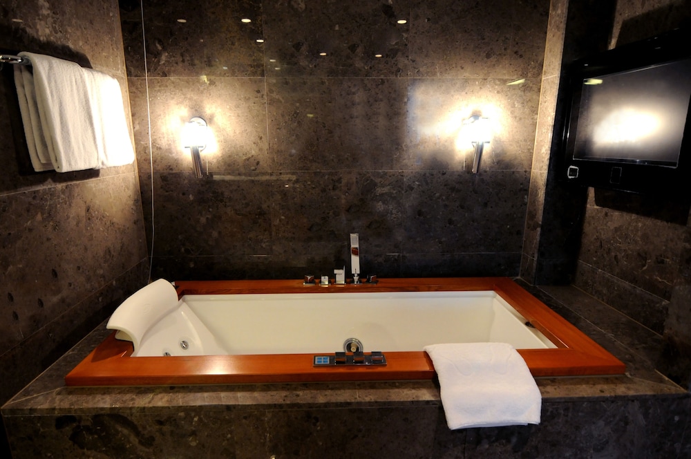 Sheraton Istanbul Atakoy Hotel 35/77
