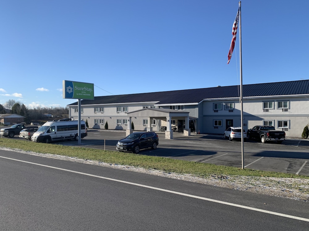 The SureStay Hotel by Best Western Presque Isle 17/42