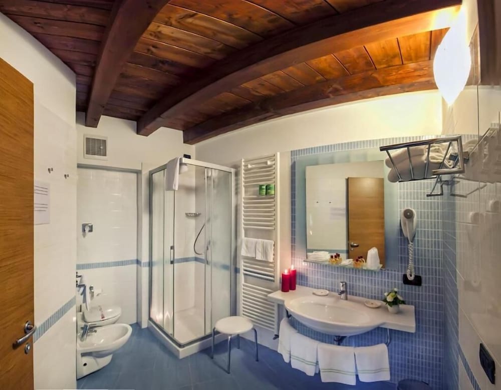 Albergo Antica Corte Marchesini 49/50