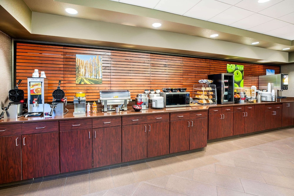 La Quinta Inn And Suites By Wyndham Meridian Boise West 9/35