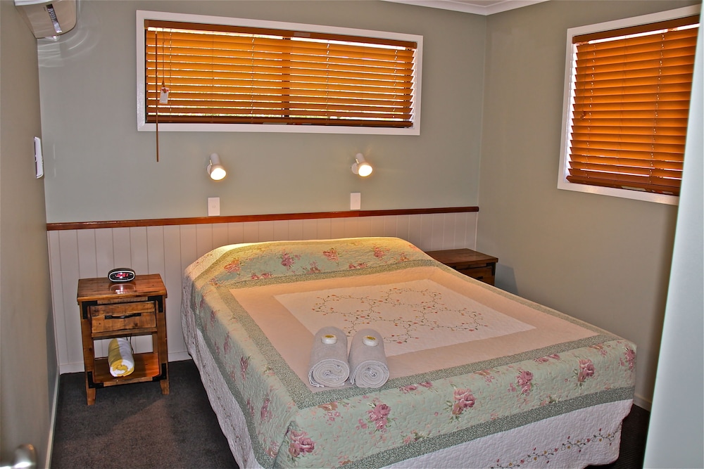 Barcaldine Country Motor Inn 14/45