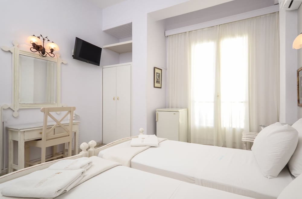 Hotel Kymata 10/68
