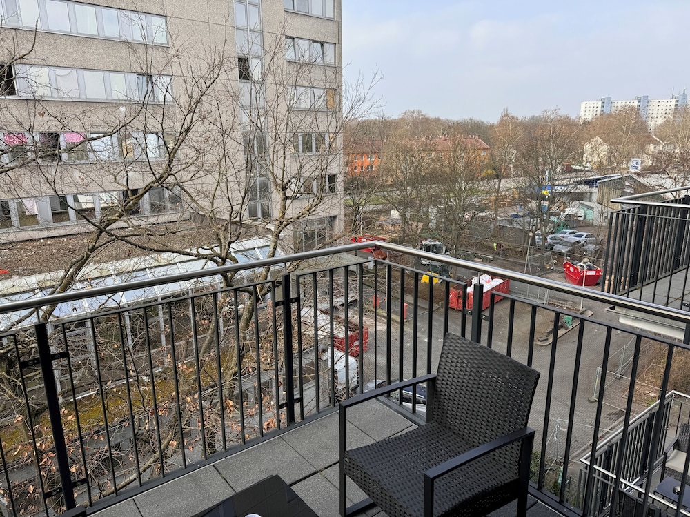 THE ROOMS - Hotel & House 55/58