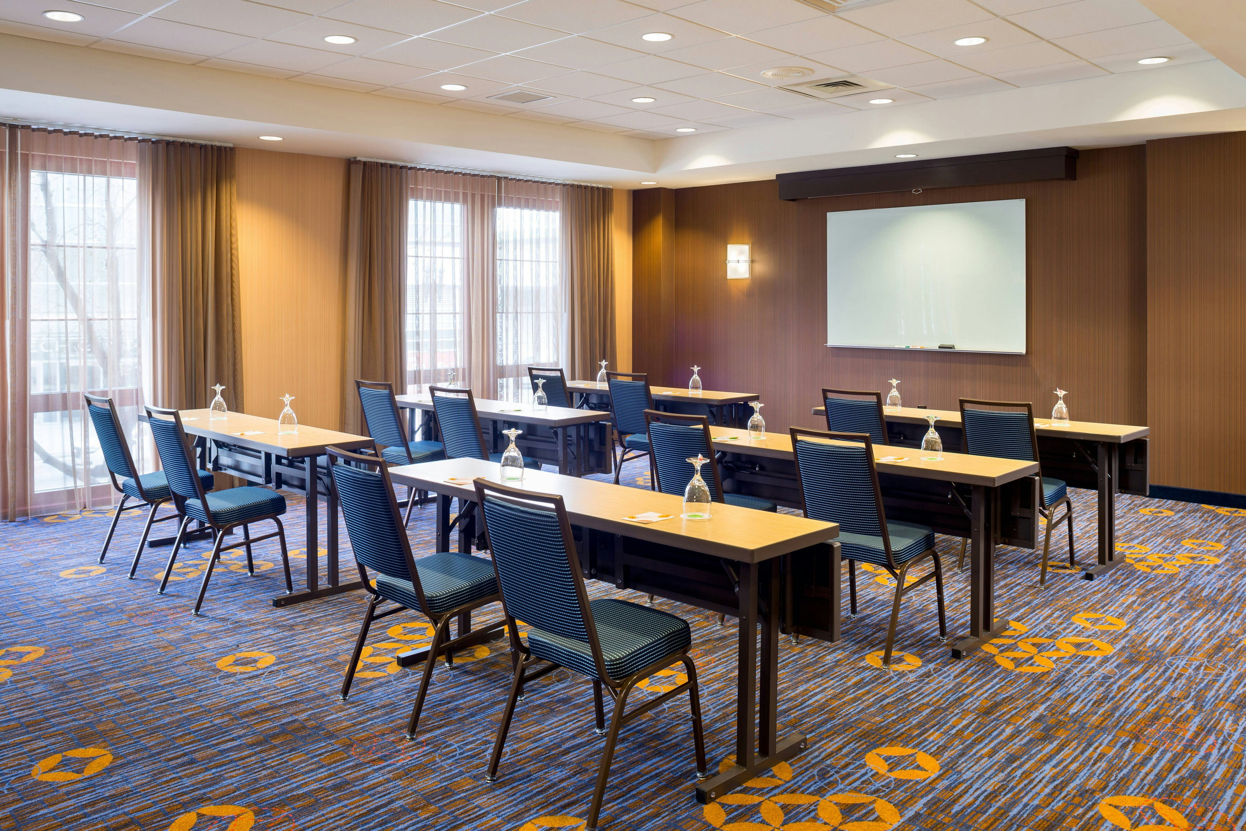Downtown Providence Courtyard By Marriott 49/64