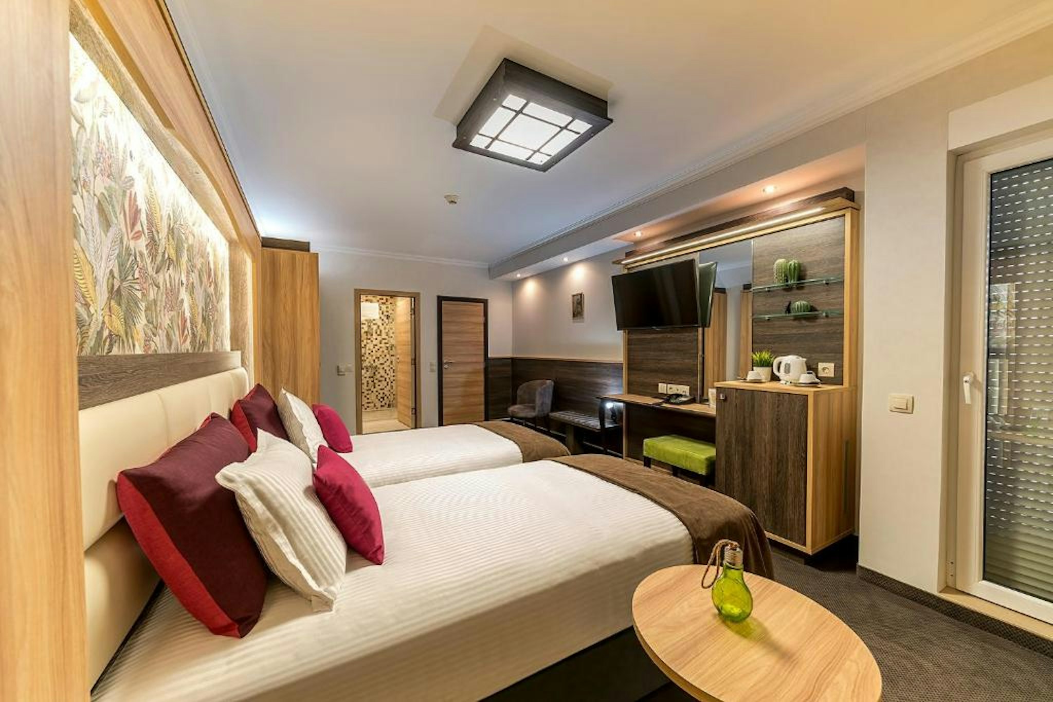 Hotel Zoo Sofia 63/91