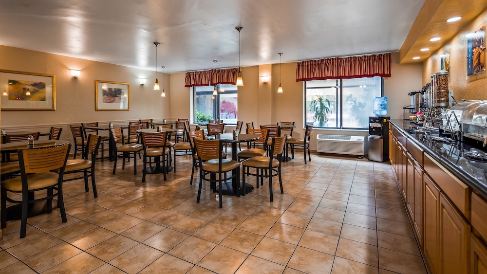 Best Western Braddock Inn 28/35