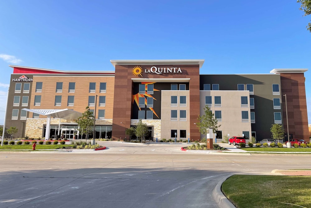 Hawthorn Extended Stay by Wyndham Pflugerville 27/29